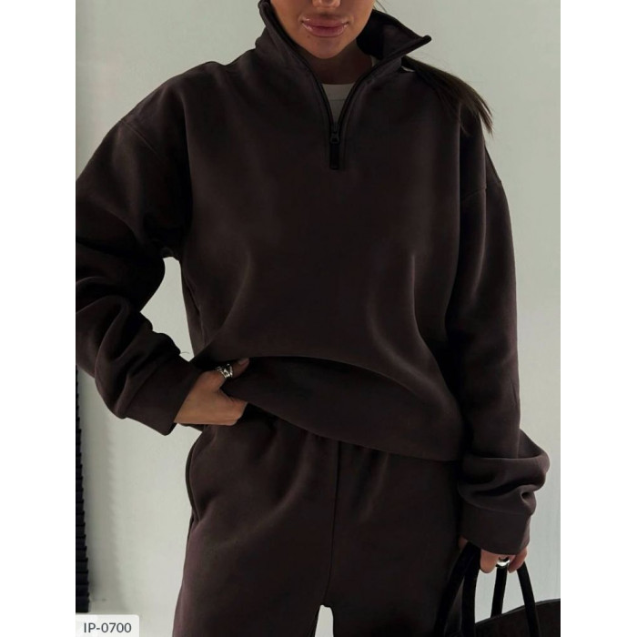 Стильні жіночі костюми IP-0700 — зручність і шарм