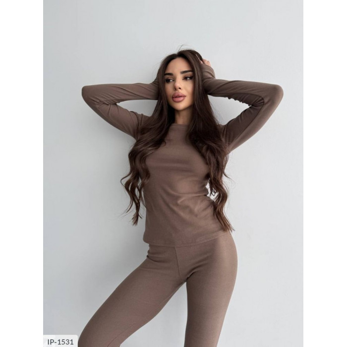 Стильні жіночі костюми IP-1531 — зручність і шарм