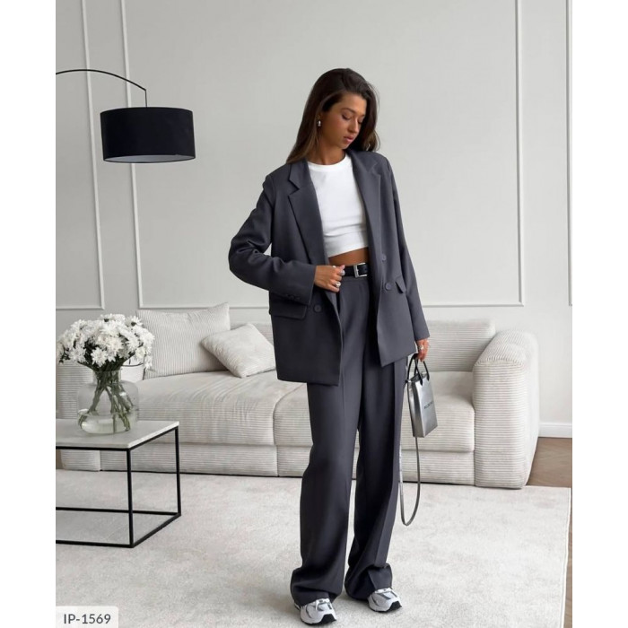 Жіночі костюми Odessa Moda IP-1569 — елегантність і зручність