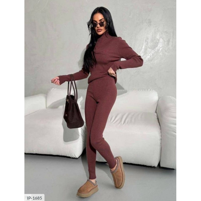Комфорт і мода IP-1685 — костюми для прогулянок