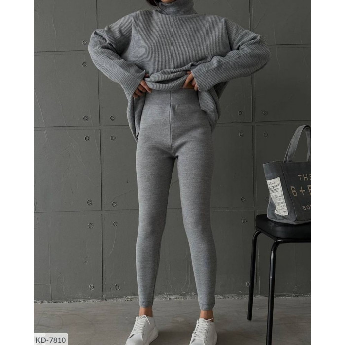 Стильні жіночі костюми KD-7810 — зручність і шарм