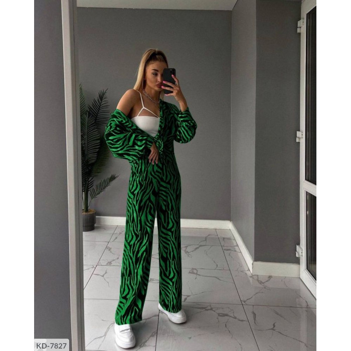 Жіночі прогулянкові костюми KD-7827 — елегантність у кожному русі
