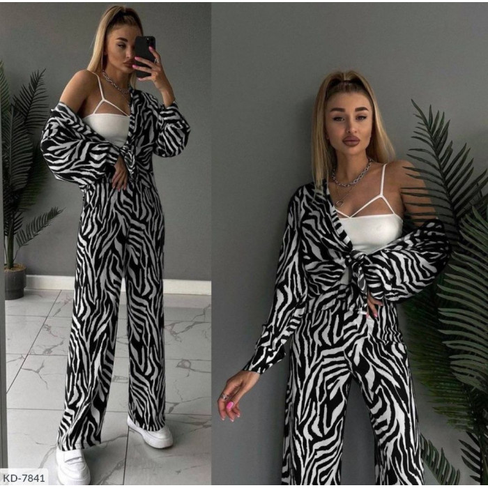 Жіночі прогулянкові костюми KD-7841 — елегантність у кожному русі