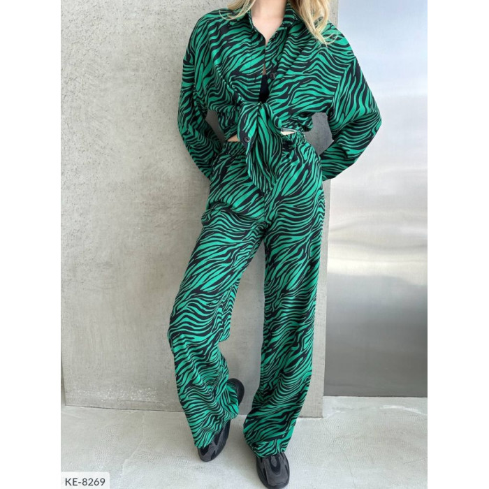 Жіночі костюми KE-8269 — новинки сезону