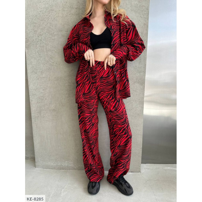 Модні костюми KE-8285 — обери свій стиль