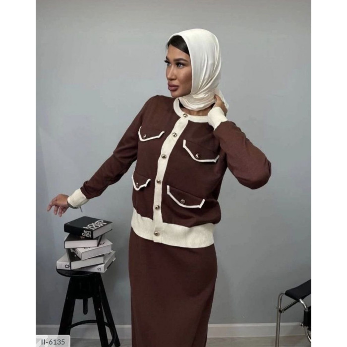 Жіночі костюми II-6135 — сучасний дизайн і комфорт