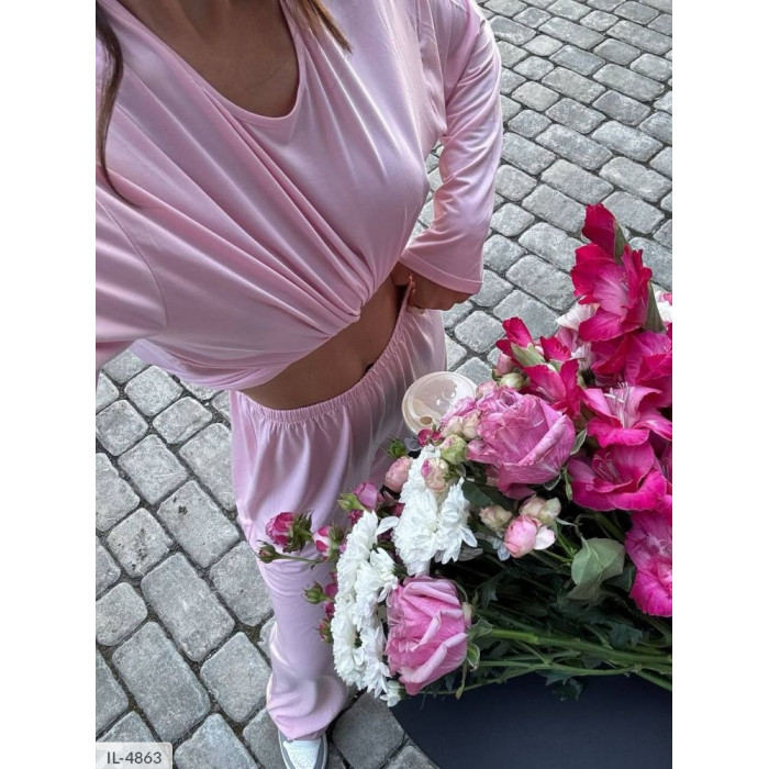 Костюми IL-4863 — практичність і мода