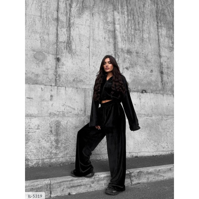 Стильні жіночі костюми IL-5319 — зручність і шарм