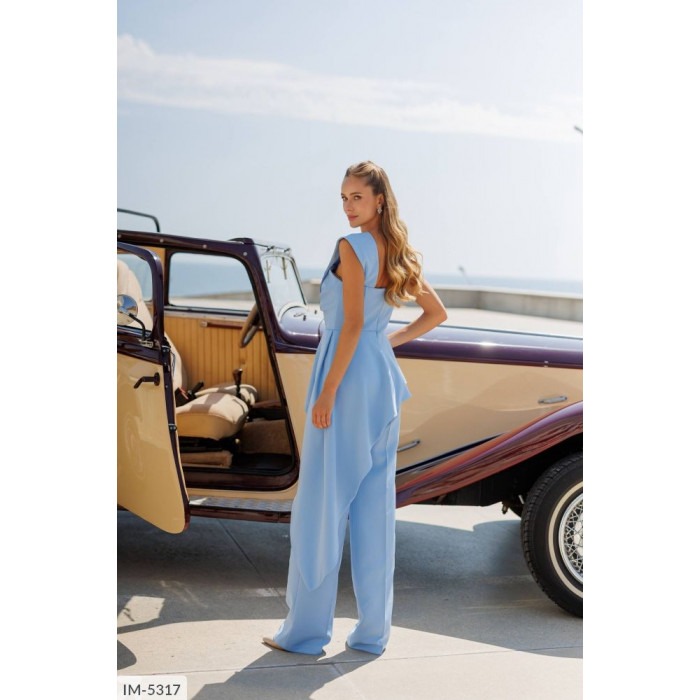 Жіночі костюми IM-5317 — сучасний дизайн і комфорт