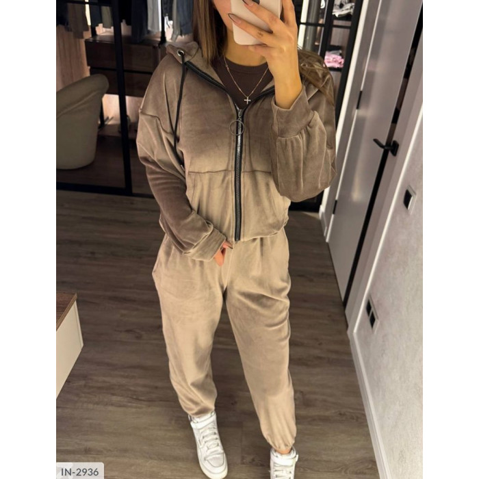 Жіночі спортивні костюми IN-2936 — тренди сезону 2025 Жіночі спортивні костюми IN-2936 — тренди сезону 2025