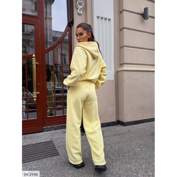 Модні костюми для прогулянок і відпочинку IN-2948