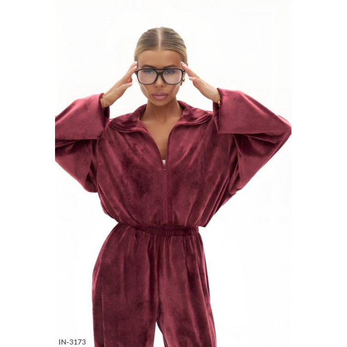 Модні спортивні костюми для активних жінок IN-3173 Модні спортивні костюми для активних жінок IN-3173