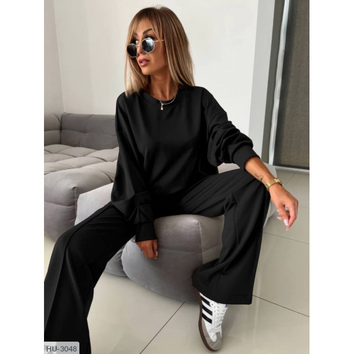 Стильні жіночі костюми HU-3048 — зручність і шарм