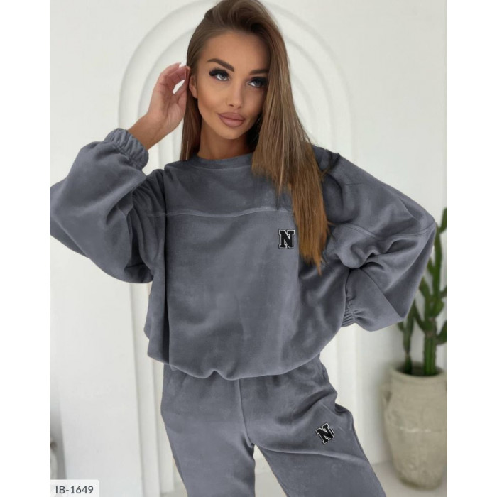 Костюми великого розміру IB-1649 — тренди і мода