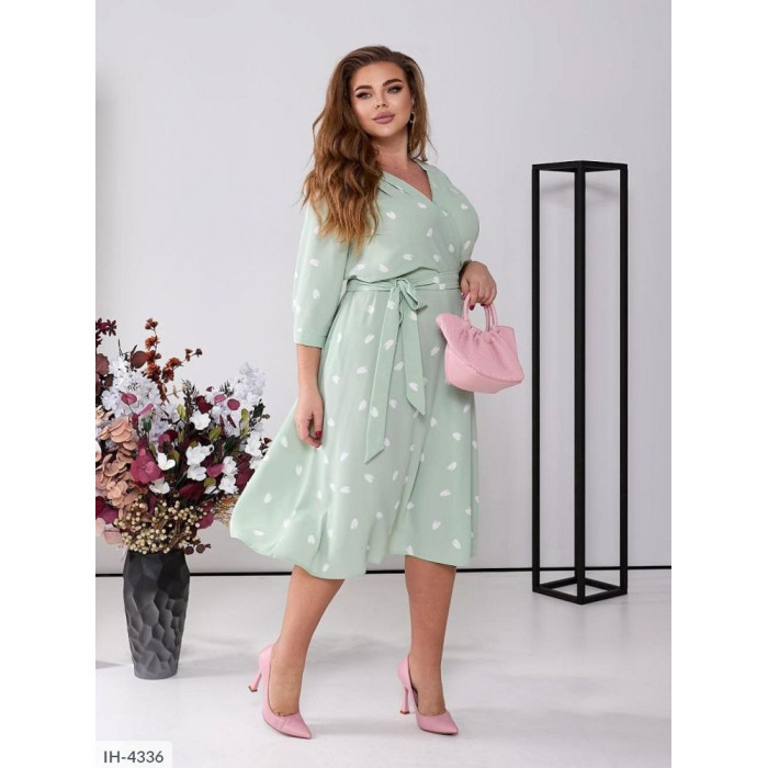 Модні образи для жінок великого розміру IH-4336