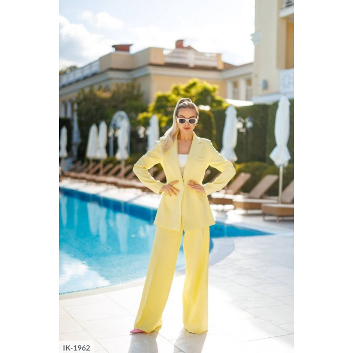 Жіночі костюми IK-1962 — новинки сезону
