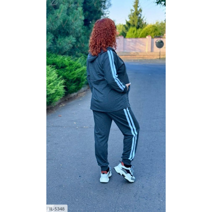 Спортивні костюми XL+ IL-5348 — свобода руху Спортивні костюми XL+ IL-5348 — свобода руху