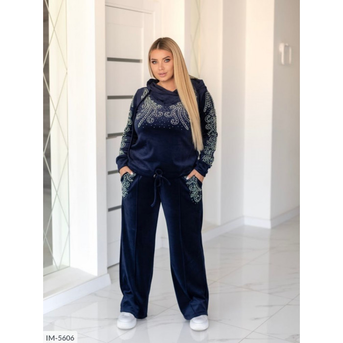 Модні костюми для спорту IM-5606 — легкість і комфорт Модні костюми для спорту IM-5606 — легкість і комфорт