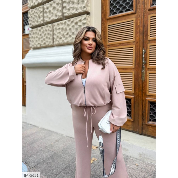 Комфорт і мода IM-5651 — костюми для прогулянок