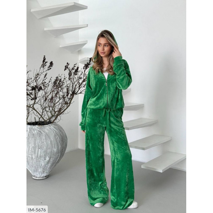 Жіночі прогулянкові костюми IM-5676 — новинки сезону