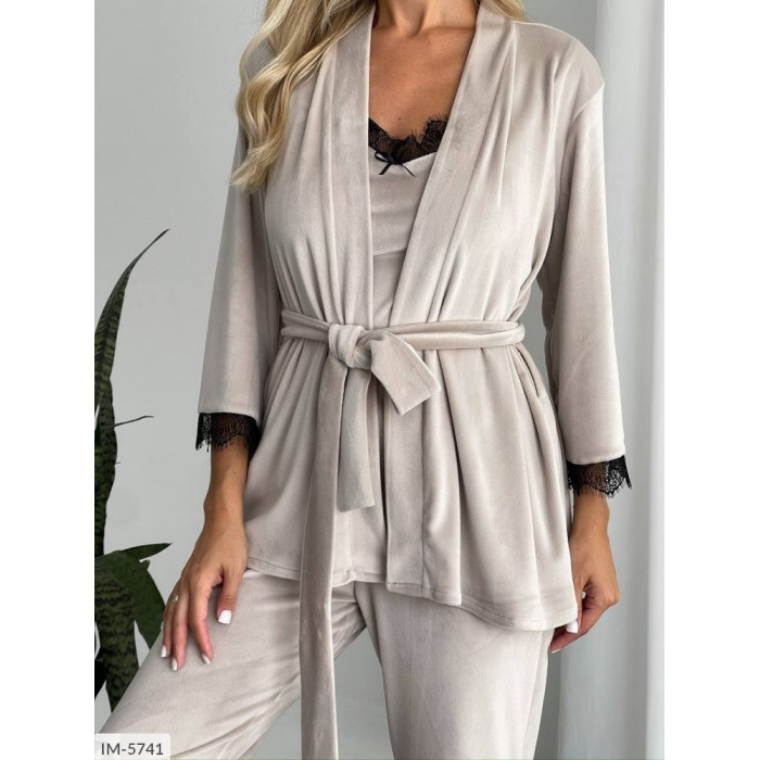 Халати Plus Size IM-5741 — практичність і шарм