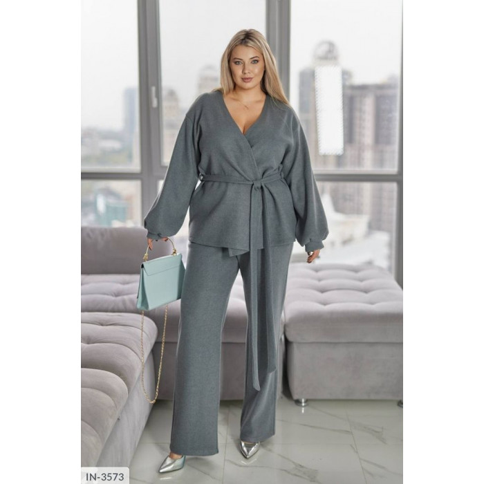 Костюми великого розміру IN-3573 — сучасна класика