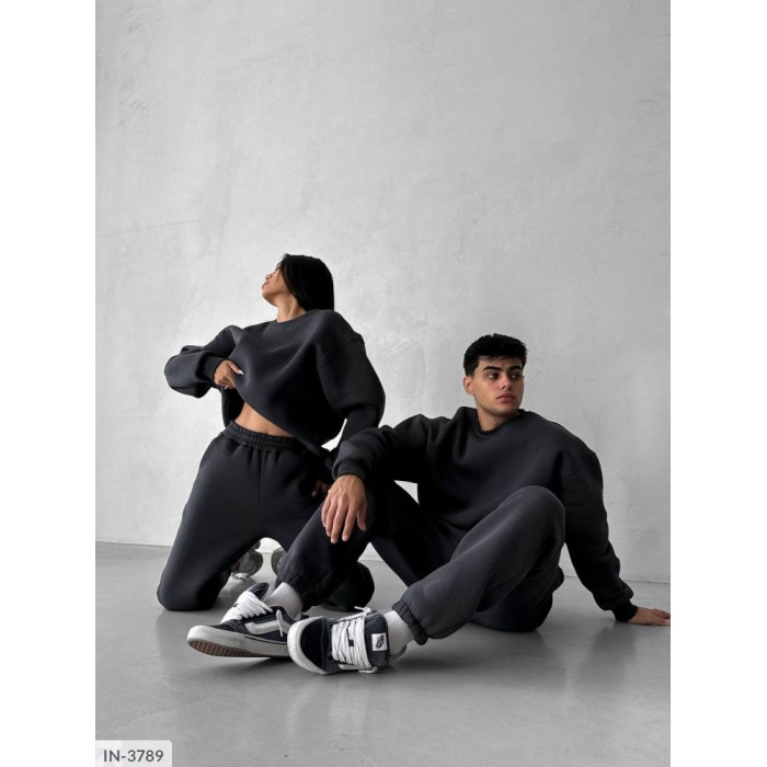 Модні спортивні костюми для активних жінок IN-3789 Модні спортивні костюми для активних жінок IN-3789