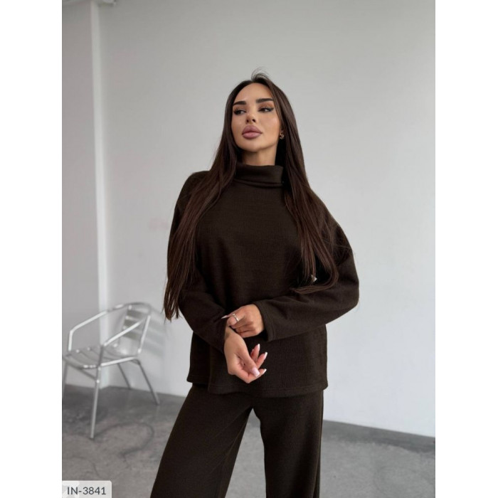 Жіночі костюми Odessa Moda IN-3841 — елегантність і зручність