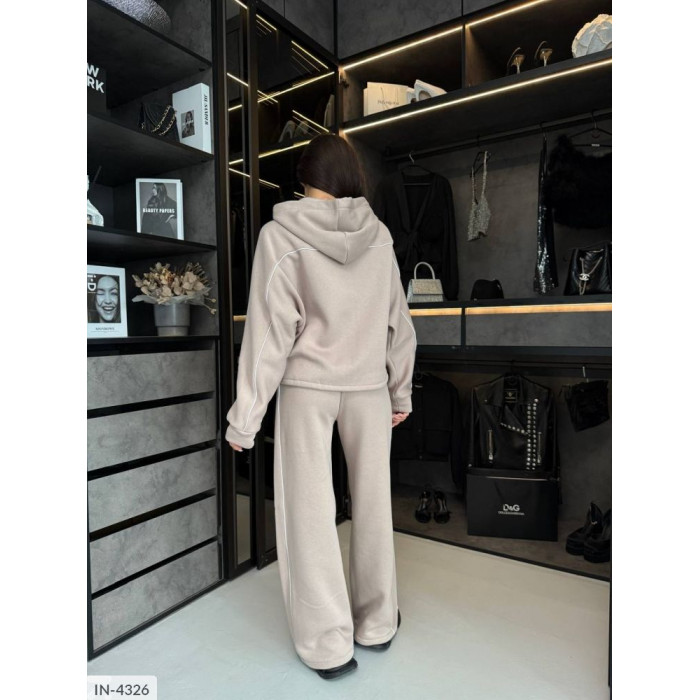 Одяг для спорту IN-4326 — комфорт, мода і свобода рухів Одяг для спорту IN-4326 — комфорт, мода і свобода рухів