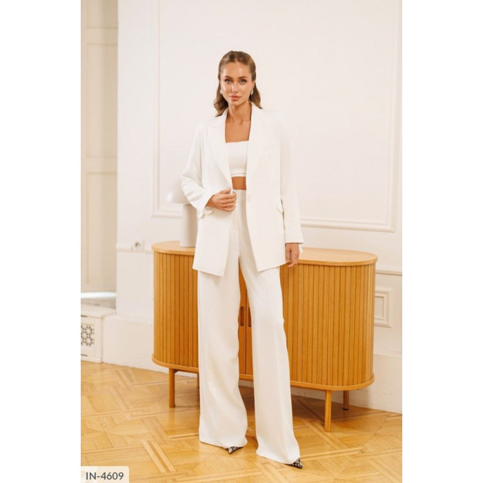 Модні образи IN-4609 — костюми для будь-якої події