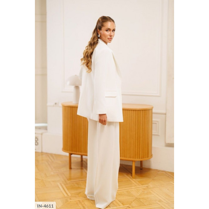 Костюми 2025 IN-4611 — трендові фасони