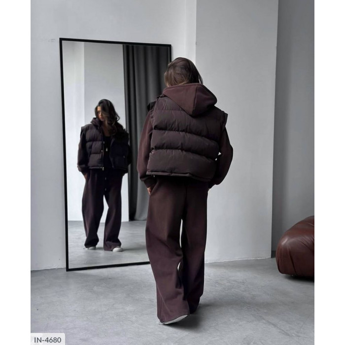 Стильні образи від Odessa Moda IN-4680 — костюми на кожен день