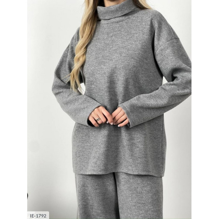 Купити Прогулянковий костюм IE-1792