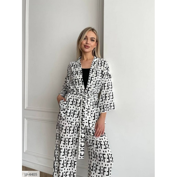 Жіночі костюми XL+ IJ-4405 — елегантність і зручність