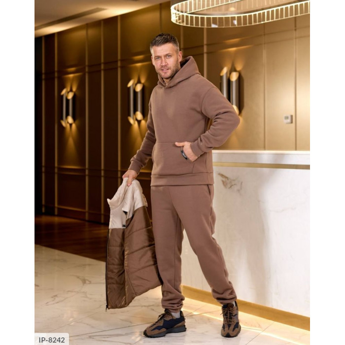 Чоловічий гардероб IP-8242 — комфорт і елегантність