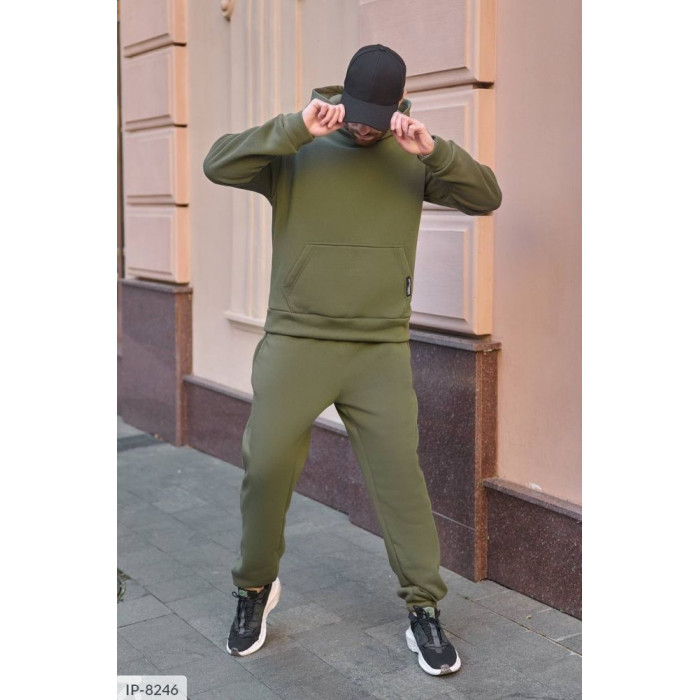 Одяг для чоловіків IP-8246 — стиль і впевненість