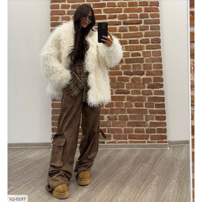 Верхній одяг IQ-0197 — тепло, стиль і комфорт у кожній деталі