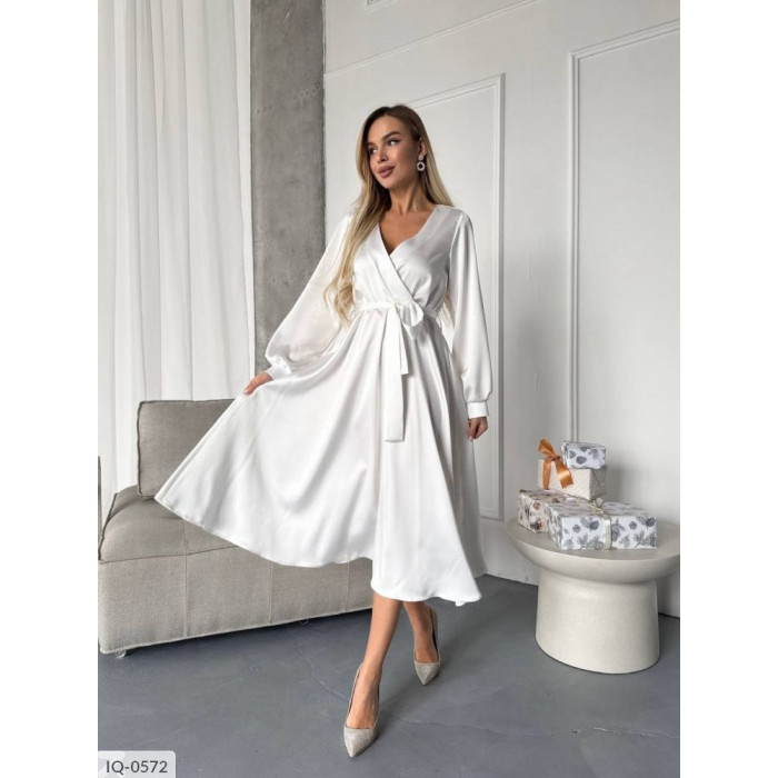 Жіночі сукні IQ-0572 — будь неперевершеною у будь-якій ситуації