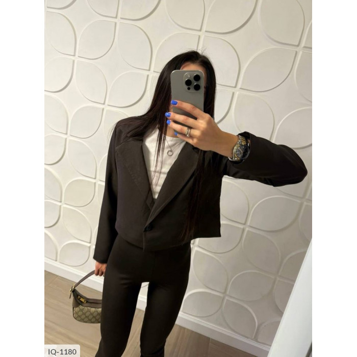 Модні піджаки IQ-1180 — елегантність і стиль кожного дня