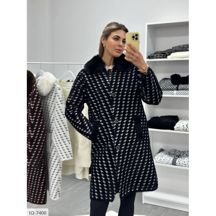 Куртки та пальта IQ-7400 — будь у тренді разом з Odessa Moda