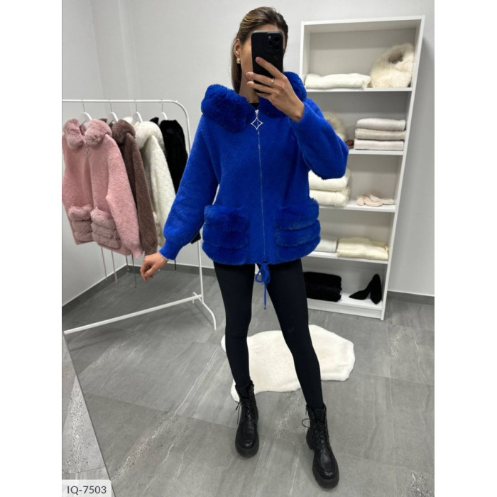 Верхній одяг великого розміру IQ-7503 — твій комфорт