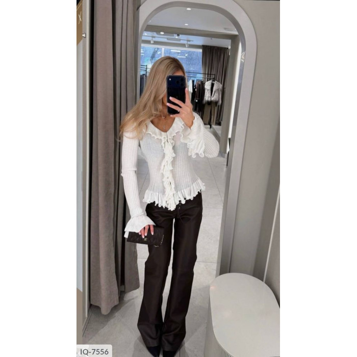 Класичні штани IQ-7556 — елегантність на кожен день