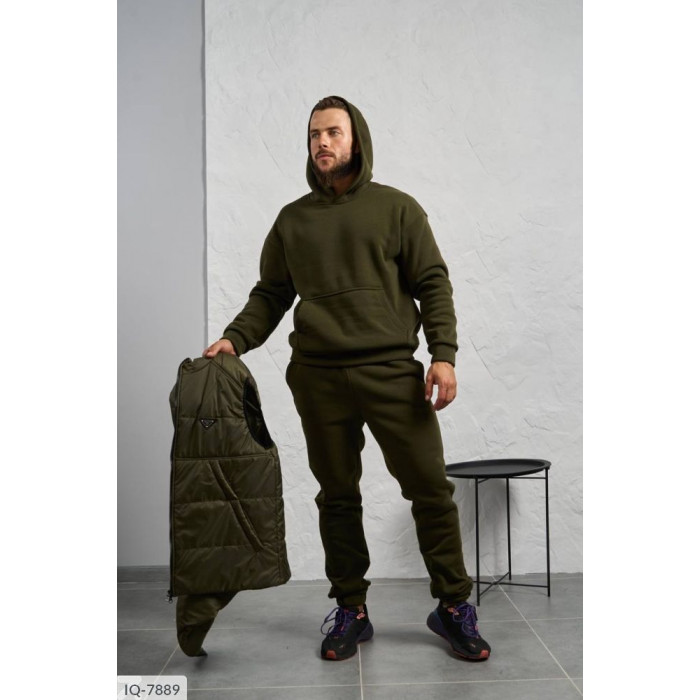 Костюми IQ-7889 — сучасний стиль кожного дня