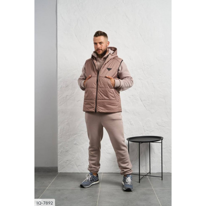 Костюми Odessa Moda IQ-7892 — тренди сезону 2025