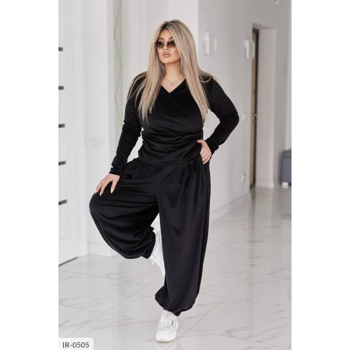 Жіночі костюми XL+ IR-0505 — елегантність і зручність