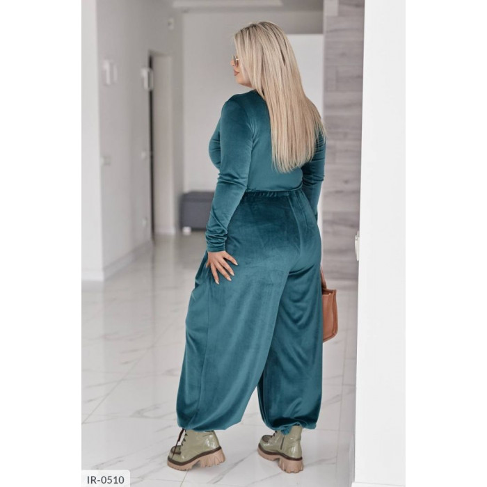 Жіночі костюми Plus Size IR-0510 — впевненість і стиль