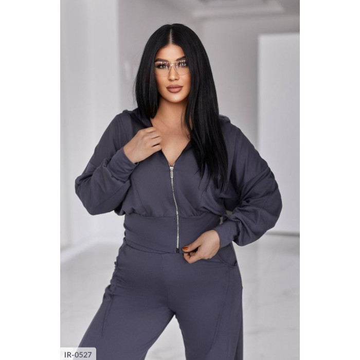 Жіночі прогулянкові костюми IR-0527 — елегантність у кожному русі