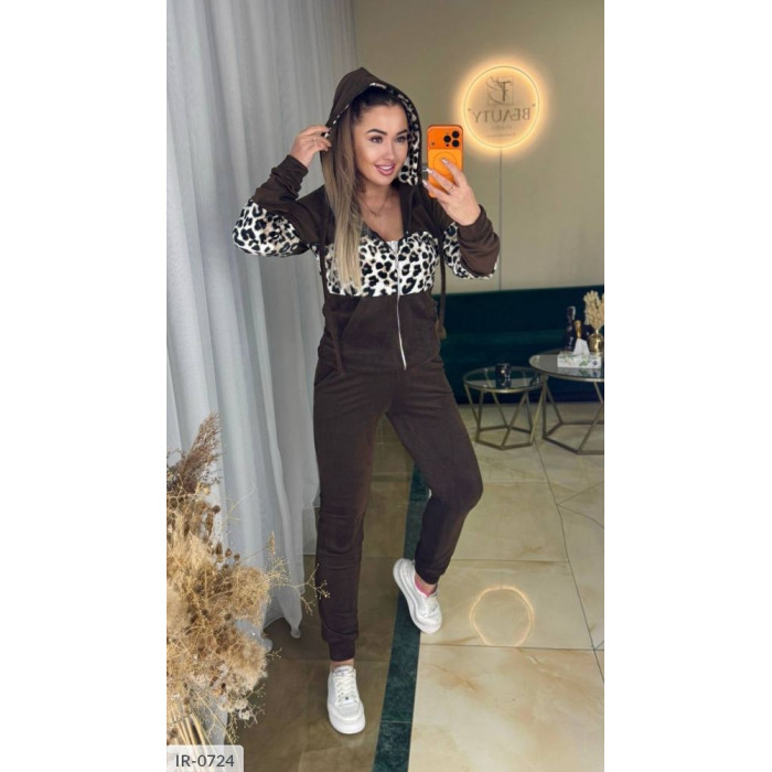 Костюми великого розміру IR-0724 — зручність і стиль