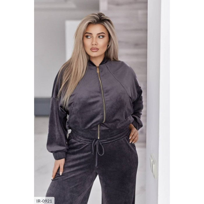 Костюми великого розміру IR-0921 — тренди і мода