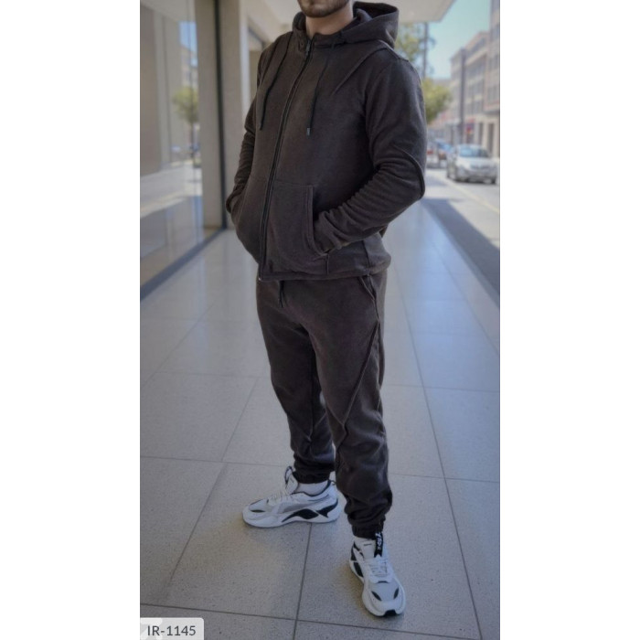 Одяг для чоловіків IR-1145 — комфорт у кожній деталі